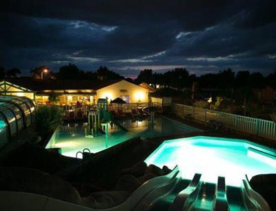 Water space 4-star campsite La Pomme de Pin in Saint Hilaire de Riez Vendée