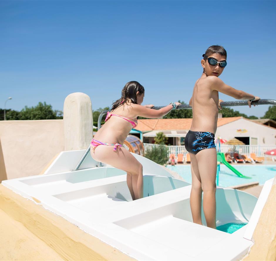 Water space 4-star campsite La Pomme de Pin in Saint Hilaire de Riez Vendée - ST HILAIRE DE RIEZ CAMPSITE
