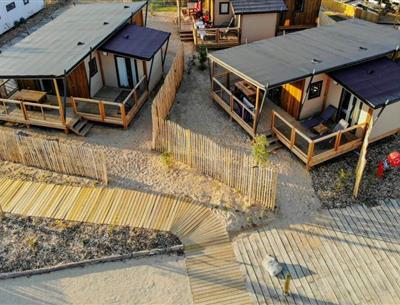 Luxury tente in Vendée with covered swimming pool