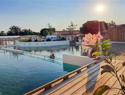 sandy lagoon with spa