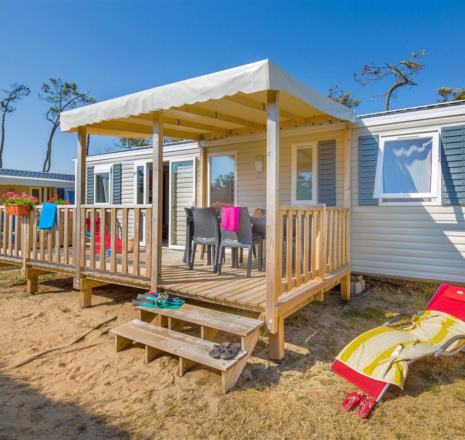 Cottage Luxe 6 people in a 4 star campsite La Pomme de Pin in Saint Hilaire de Riez in Vendée - ST HILAIRE DE RIEZ CAMPSITE