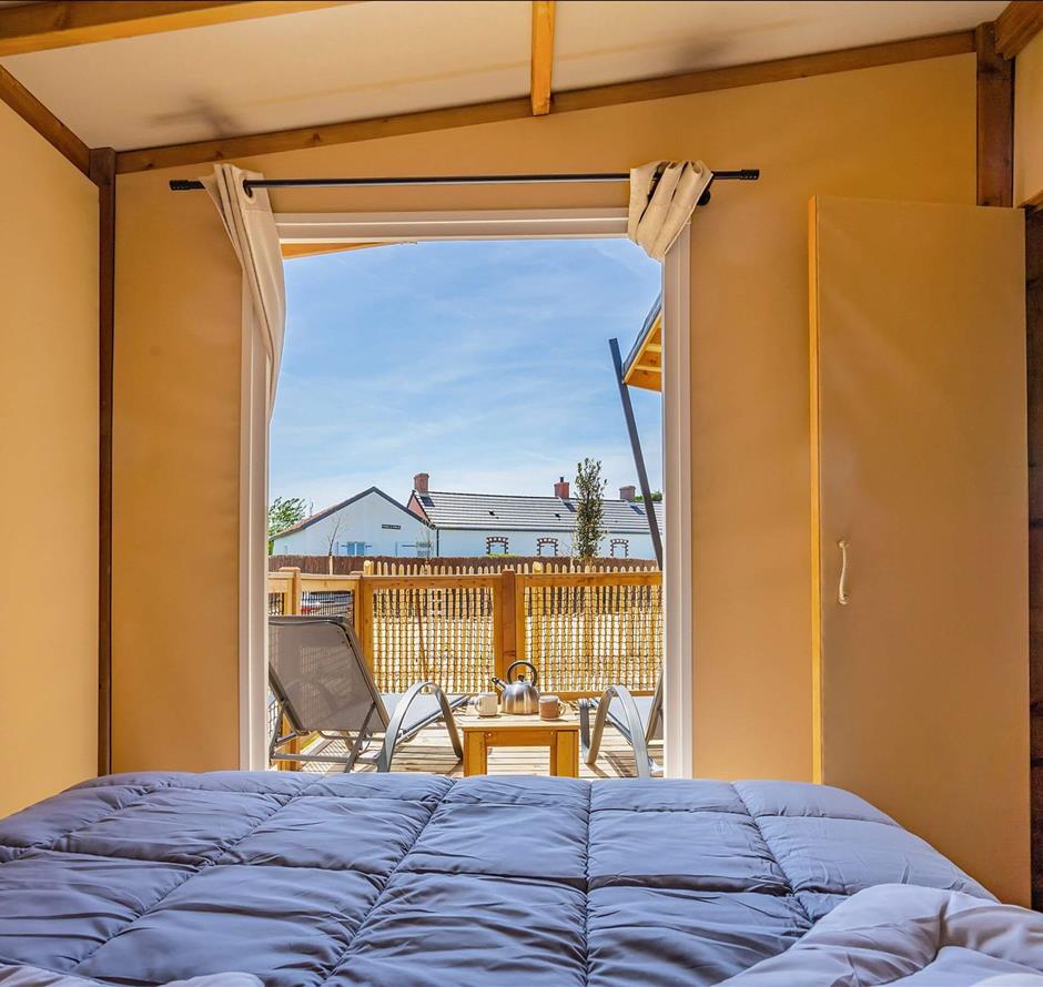Luxury tente in Vendée with covered swimming pool - ST HILAIRE DE RIEZ CAMPSITE