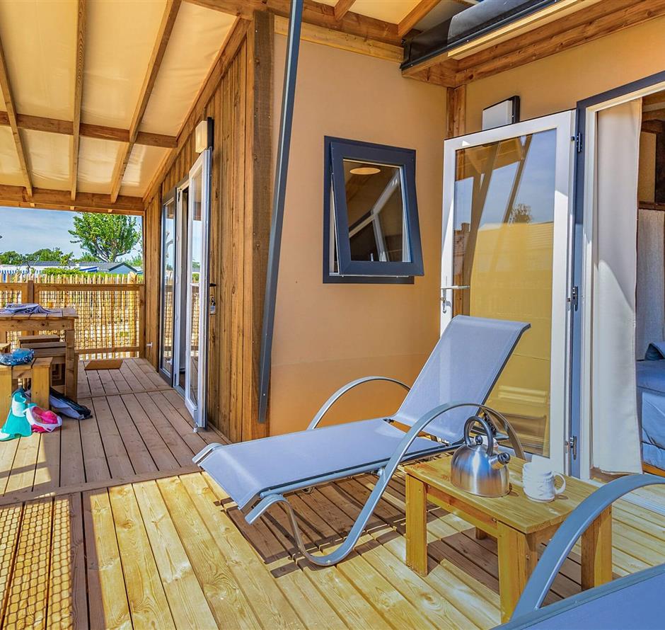 Luxury tente in Vendée with covered swimming pool - ST HILAIRE DE RIEZ CAMPSITE