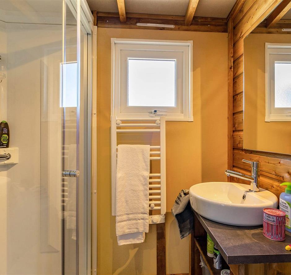 Luxury tente in Vendée with covered swimming pool - ST HILAIRE DE RIEZ CAMPSITE