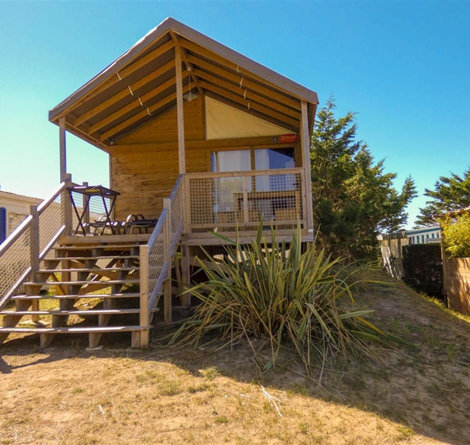 tent full equiped- seaside campsite- vendée- yelloh village - ST HILAIRE DE RIEZ CAMPSITE