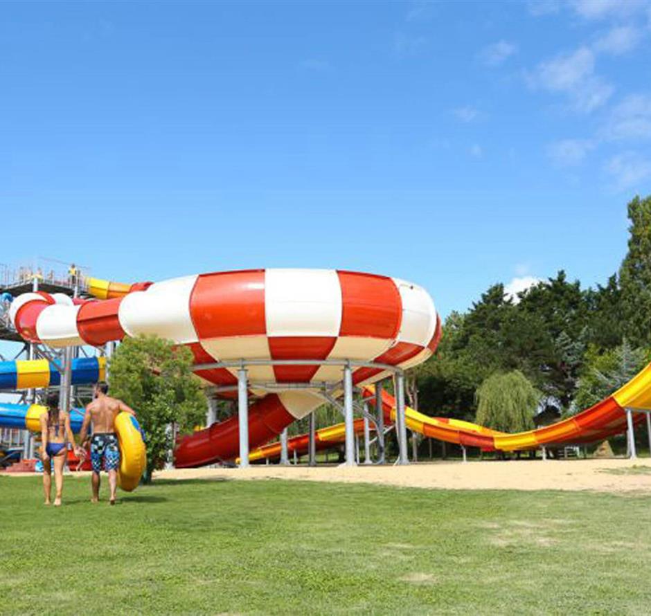 leisure park near st hilaire de riez - ST HILAIRE DE RIEZ CAMPSITE