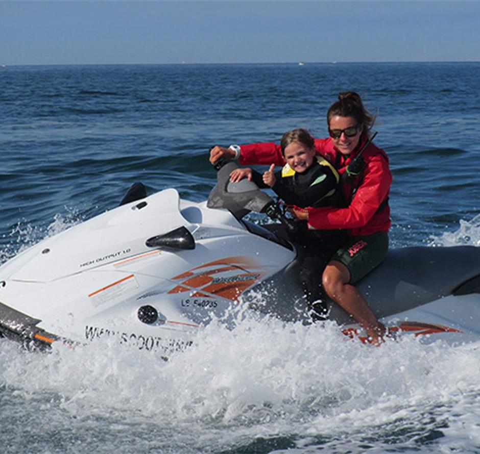 jet-ski in les Sables d'Olonne in Vendée - ST HILAIRE DE RIEZ CAMPSITE
