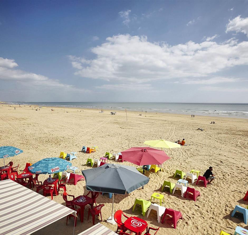 Seaside resort of St Jean de Monts close to the campsite la pomme de pin - ST HILAIRE DE RIEZ CAMPSITE