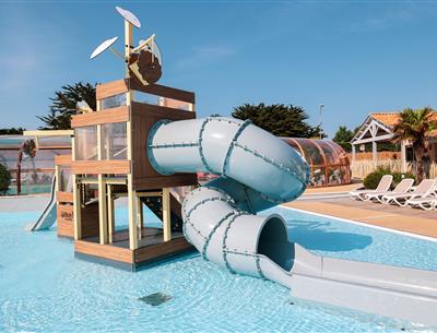 St hilaire de riez campsite with games for children