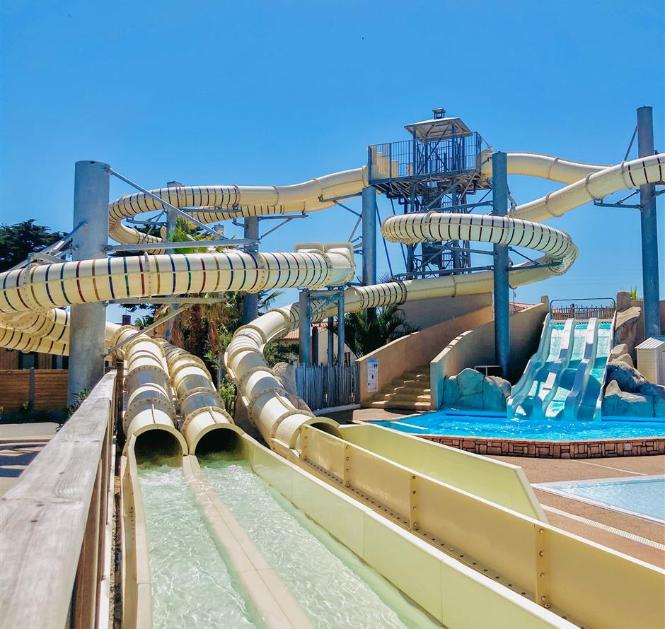 Pomme de Pin campsite water park - ST HILAIRE DE RIEZ CAMPSITE