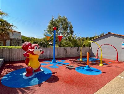 aquaslapsh swimming pool 5-star campsite La Pomme de Pin