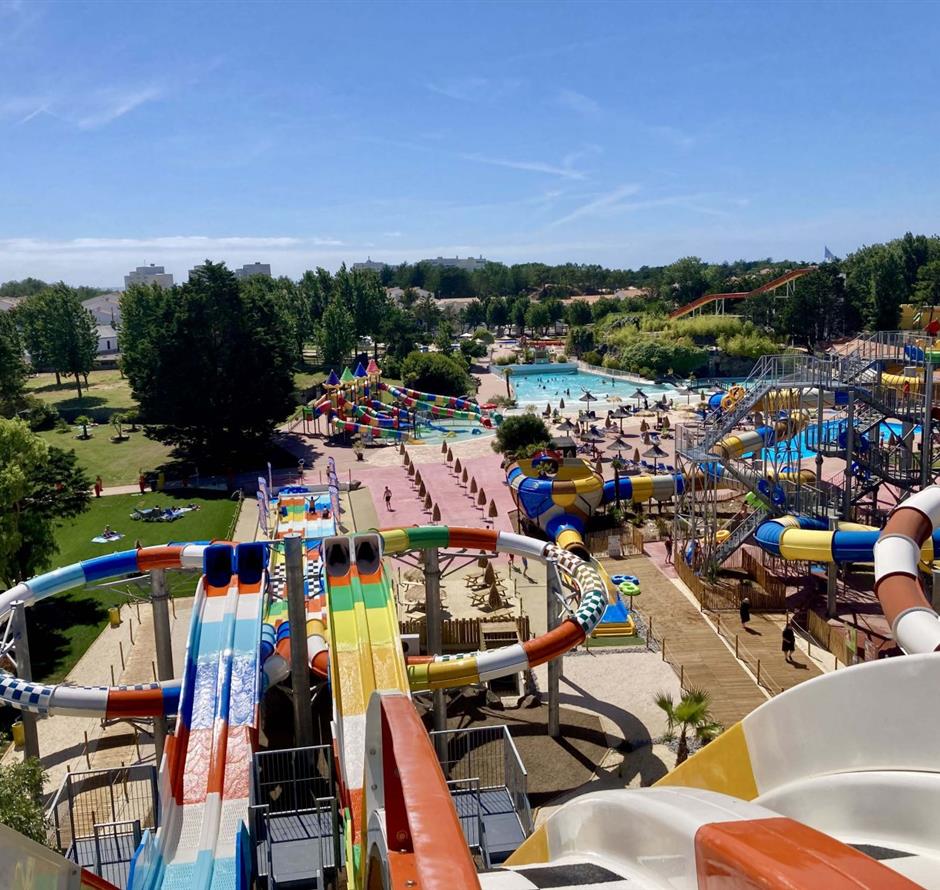 Aquatic park - close to the campsite - saint hilaire de riez - ST HILAIRE DE RIEZ CAMPSITE