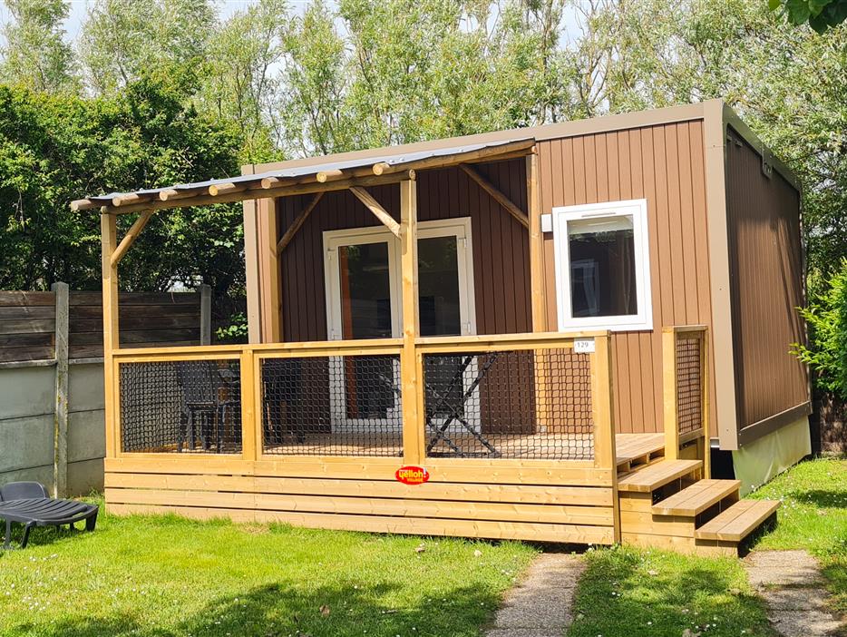 Exterior view of Cottage for 2 people, 1 bedroom, 4 flowers, Vendée campsite - ST HILAIRE DE RIEZ CAMPSITE
