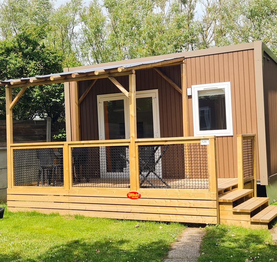 Exterior view of Cottage for 2 people, 1 bedroom, 4 flowers, Vendée campsite - ST HILAIRE DE RIEZ CAMPSITE